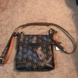Dooney & Bourke crossbody bag